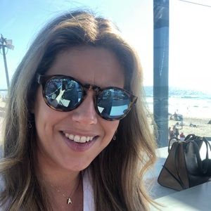 Meet your Posher, Andrea